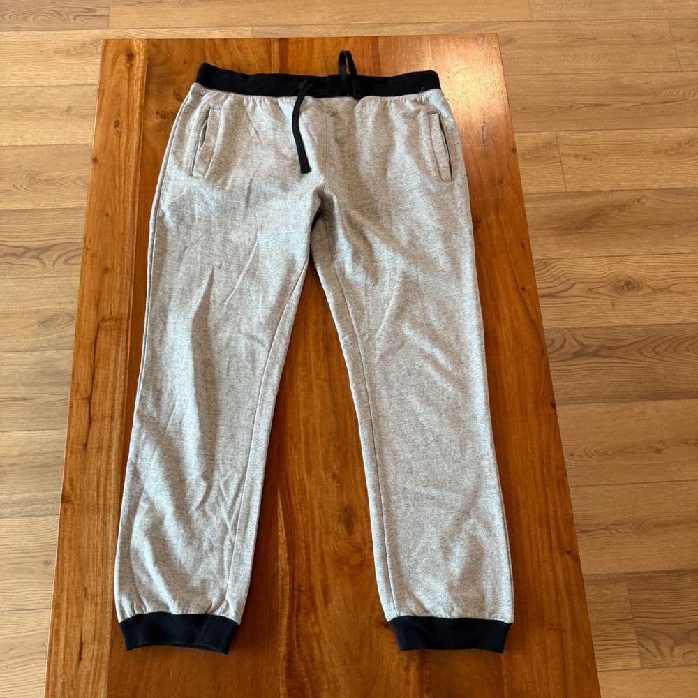 Hollywood Women's Gray/Black‎ Jogger's size XL